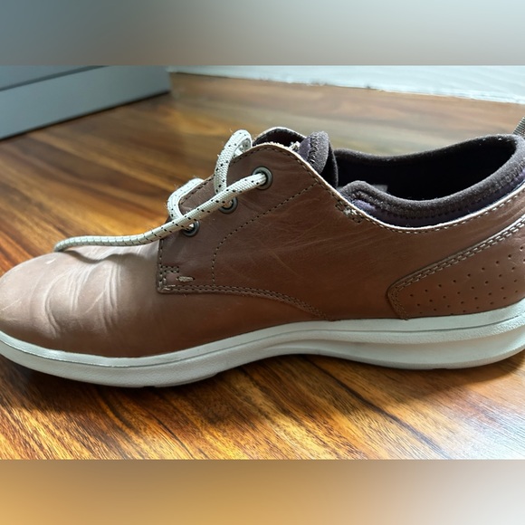 Men shoes size 9, 27 sm, worn twice, one owner, pets free and smoke free home - Picture 5 of 9